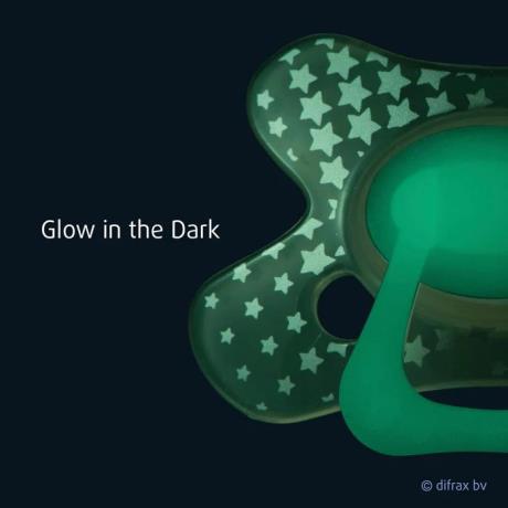 Пустушка силіконова Difrax Dental Night світиться у темряві з 6 міс. (GL800) - фото 0