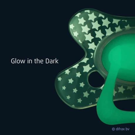 Пустушка силіконова Difrax Natural Night світиться у темряві з 20 міс. (GL803) - фото 0