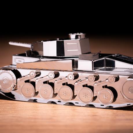 Коллекционная модель-конструктор Metal Time Pz.Kpfw. II танк (MT060) - фото 3
