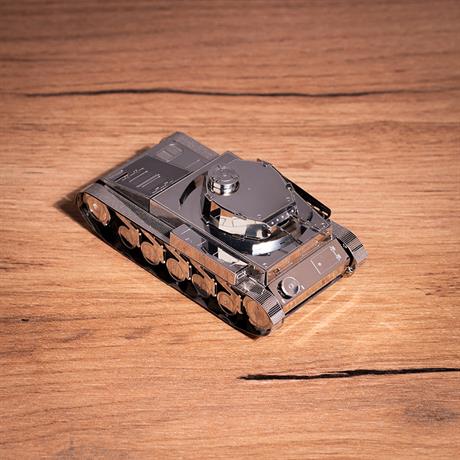 Коллекционная модель-конструктор Metal Time Pz.Kpfw. II танк (MT060) - фото 4