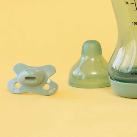 Пустышка силиконовая Difrax Natural Newborn Uni с 0 мес. светло-зеленый (UN113 Sage) - фото 0